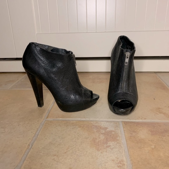 Peep toe high heel booties - Picture 2 of 3
